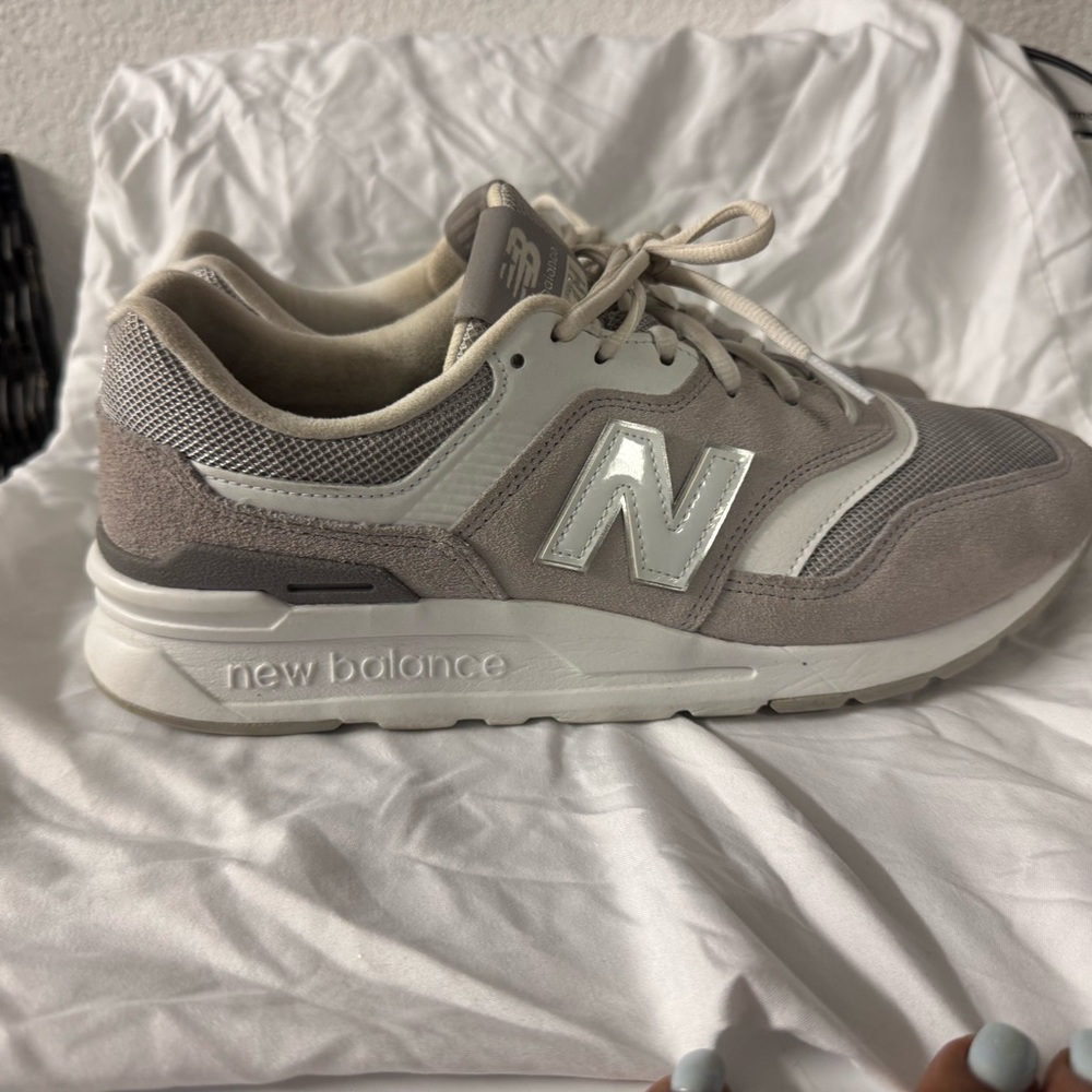 New Balance Classic Gray and White Sneakers